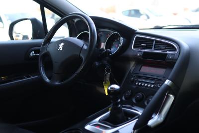 Peugeot 3008 I (1) Access