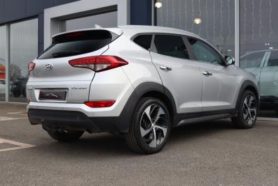 Hyundai TUCSON III (1) Creative