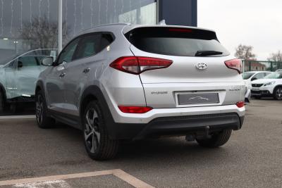 Hyundai TUCSON III (1) Creative