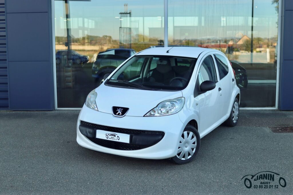 Peugeot 107 (1) 1.0 CFB 68ch BVM5 Urban Move